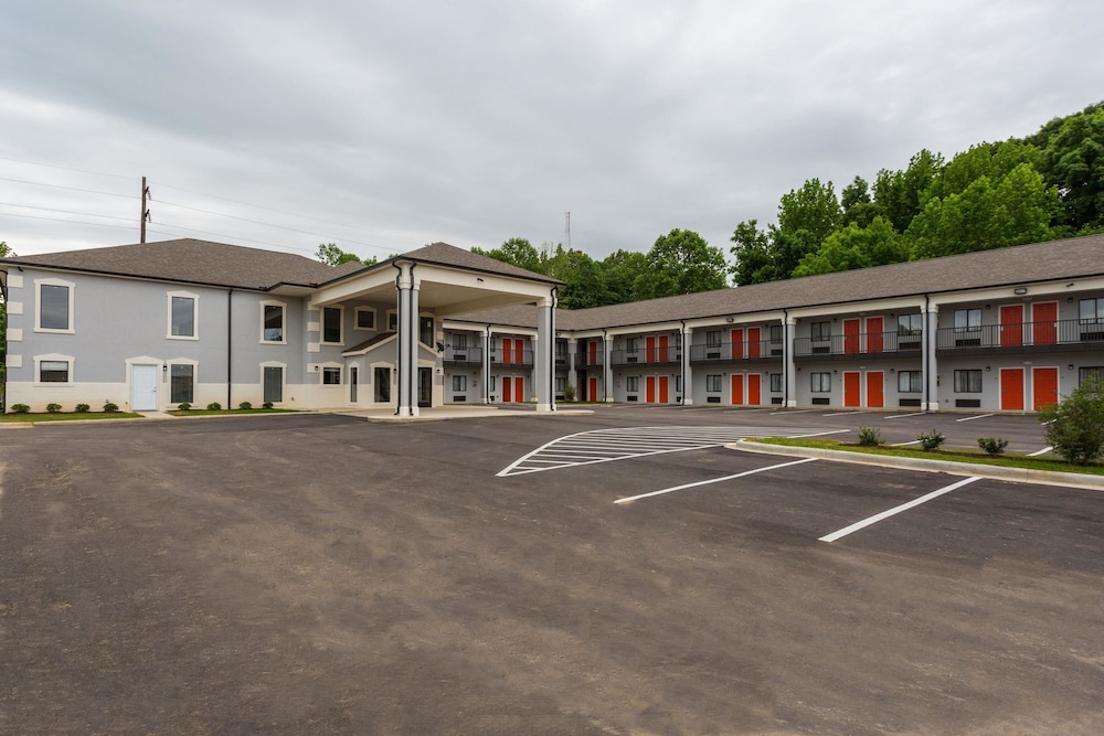Econo Lodge Forrest City I-40 37/43