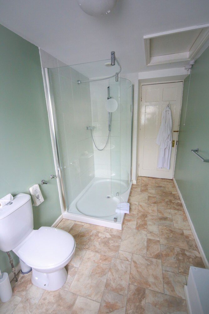 Laston House 45/50