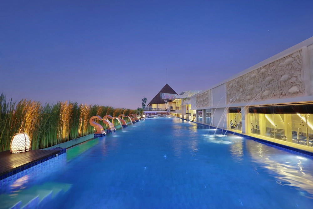 Mega Boutique Hotel And Spa 62/64