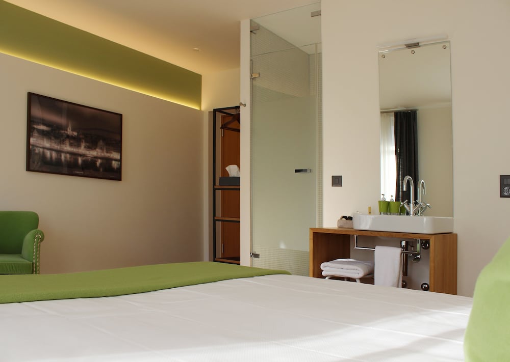 Hotel Ni-Mo 15/40