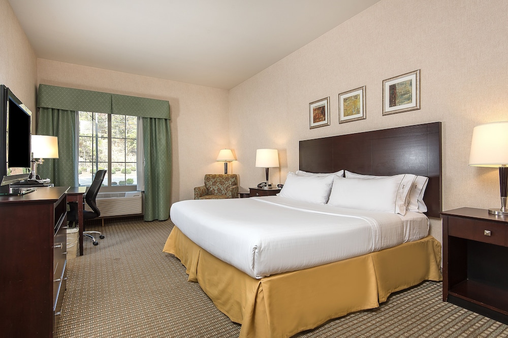 Holiday Inn Express Haskell-Wayne Area 31/75