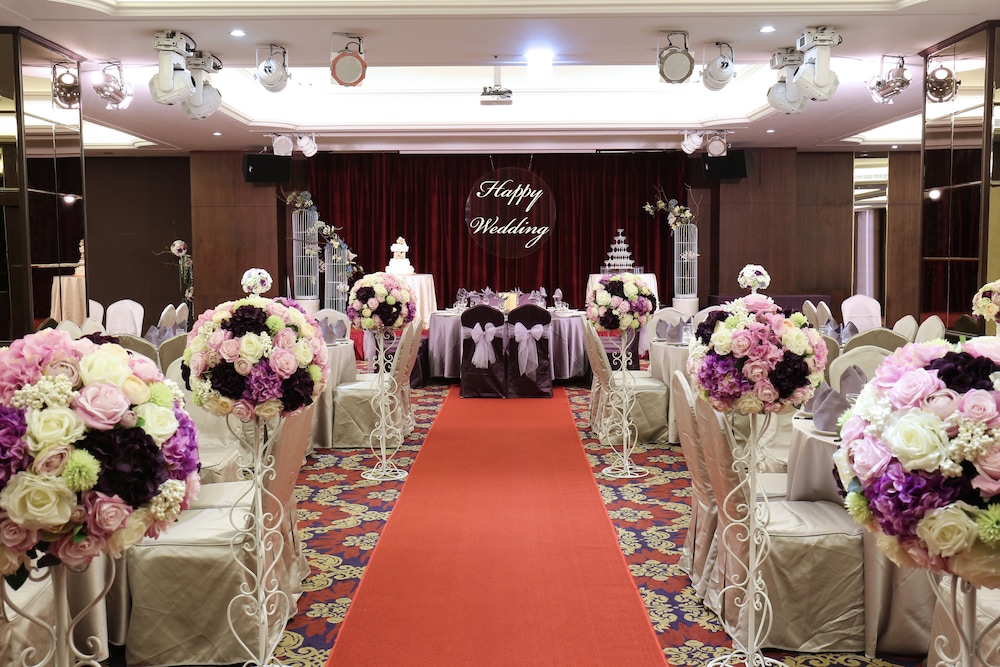 Tainan Fushin Hotel 11/64