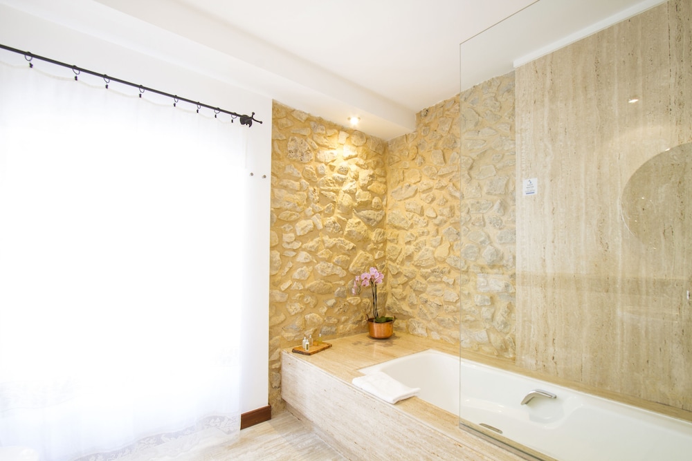 Can Cota Boutique Hotel 33/67