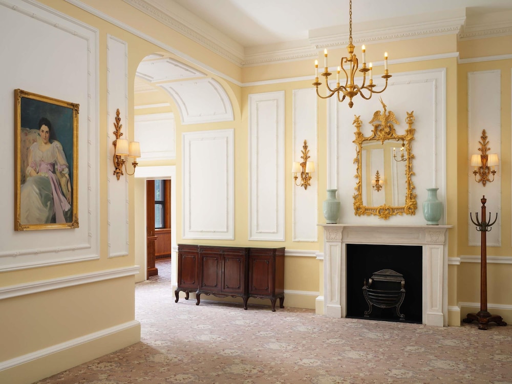 The Savoy Hotel 9/50