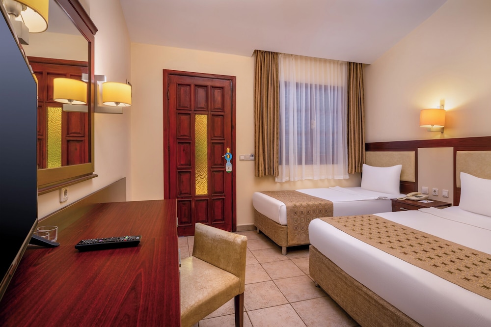 Ozlem Garden Hotel 26/62