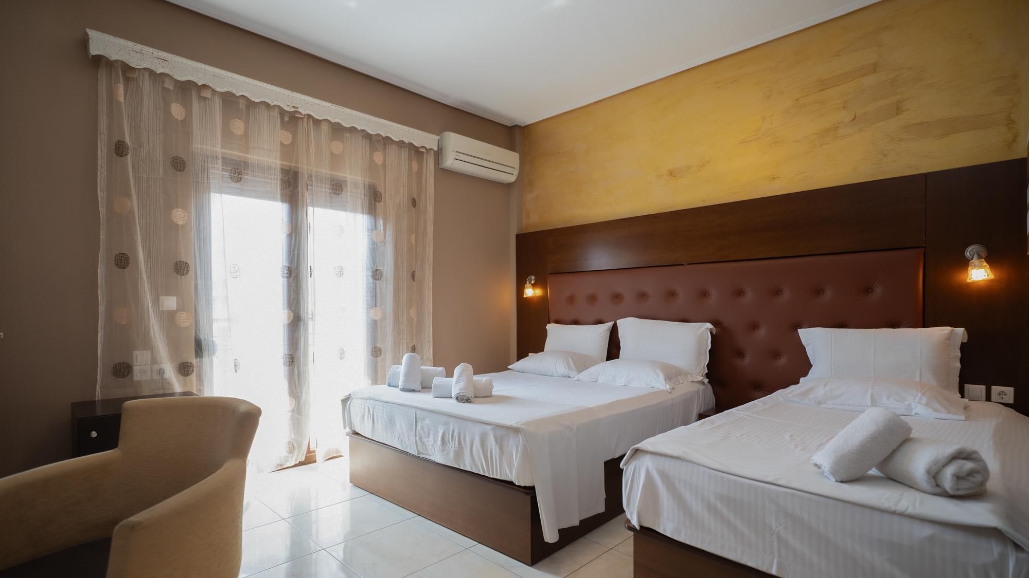 Room, Triple