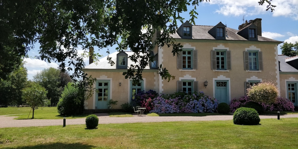 Chateau Du Pin Iffendic 4/50