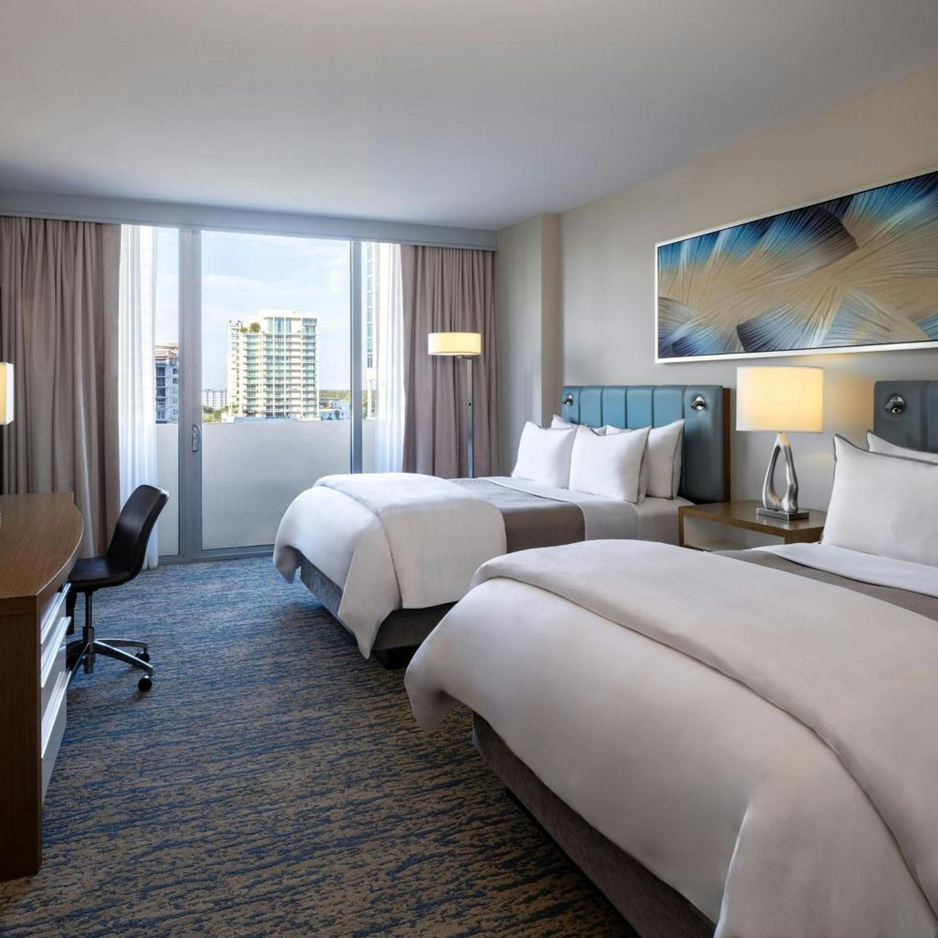 Juliette, Guest Room, 2 Queen Beds, Partial Bay View