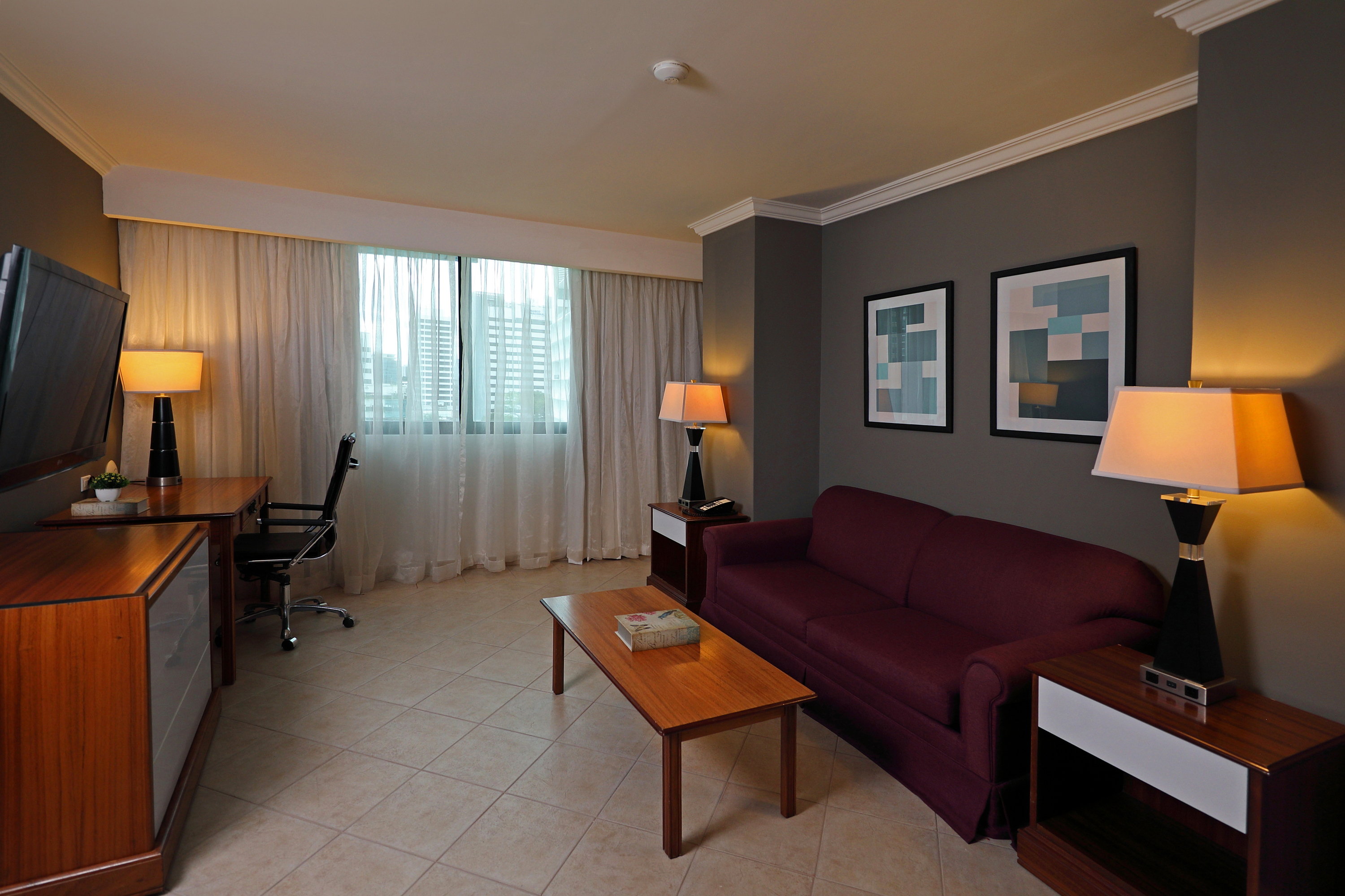 Crowne Plaza Panama 45/80