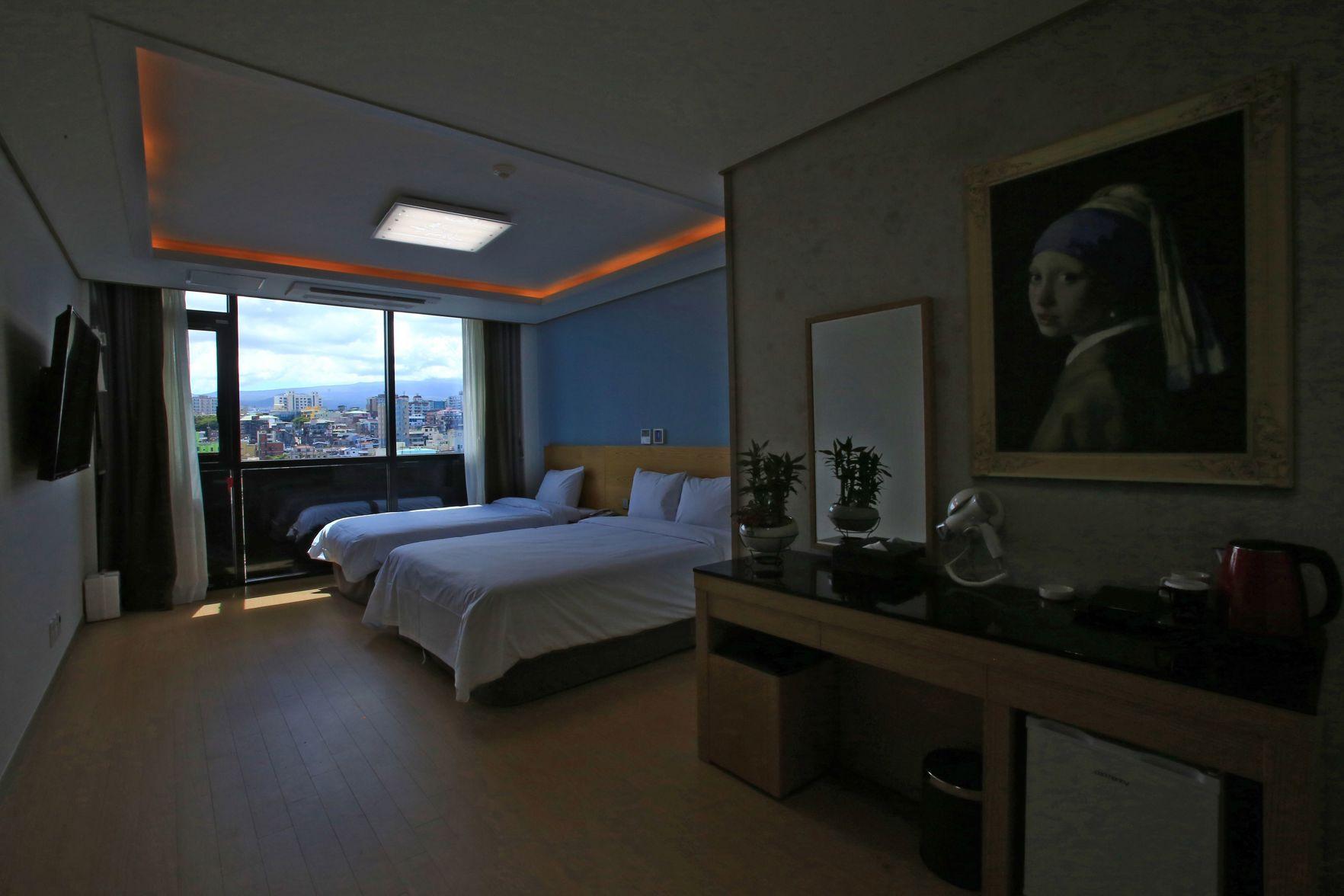 Deluxe, Twin Beds, No Parking