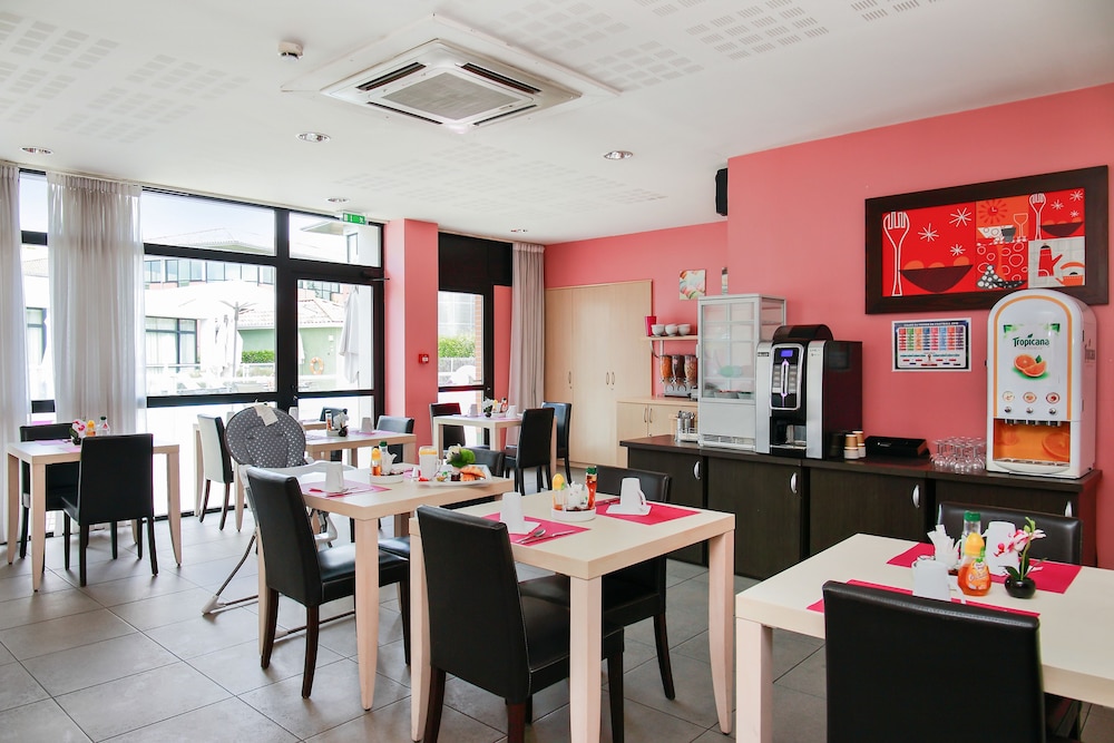 restaurant-cafeteria