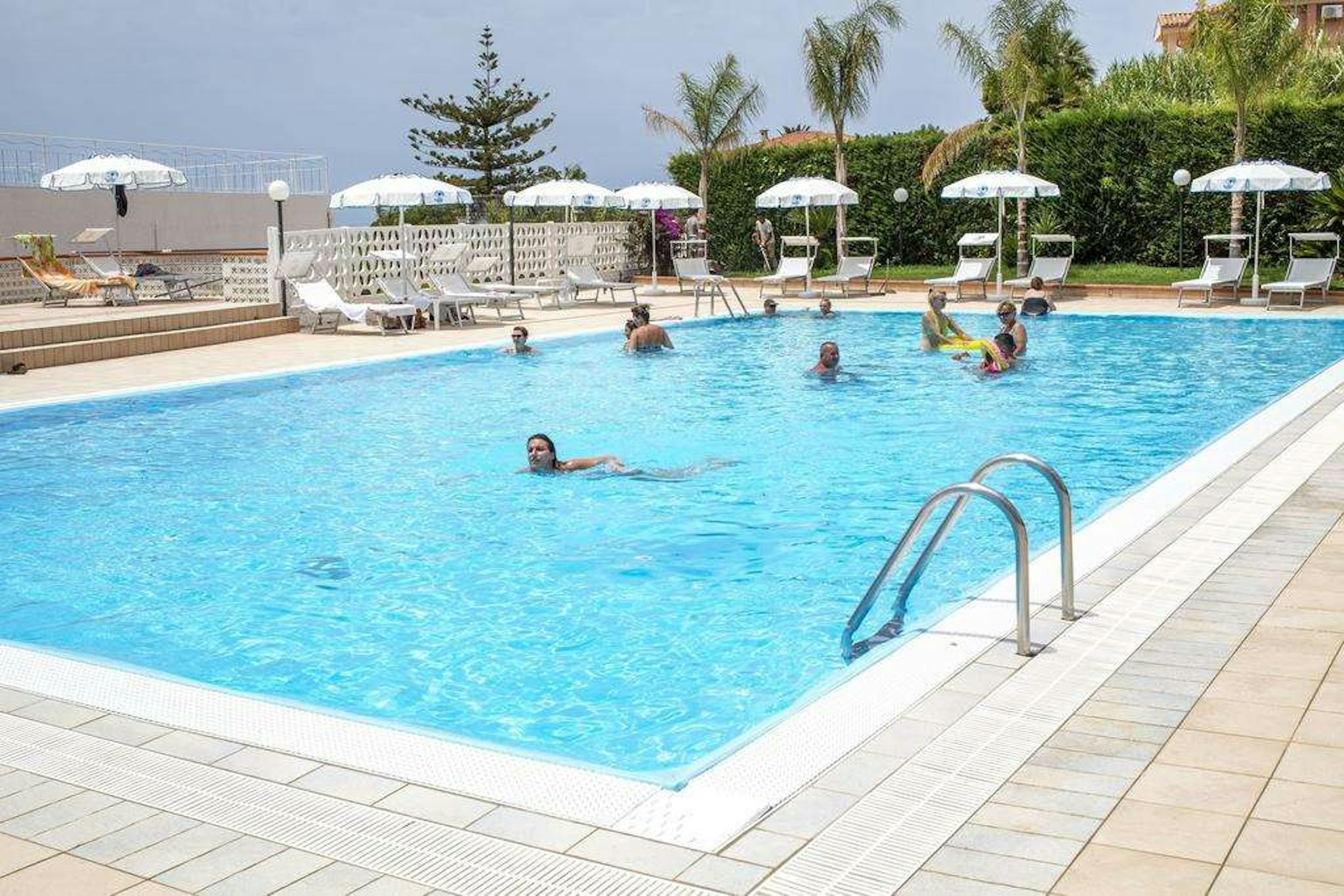 HOTEL FERRETTI 41/69