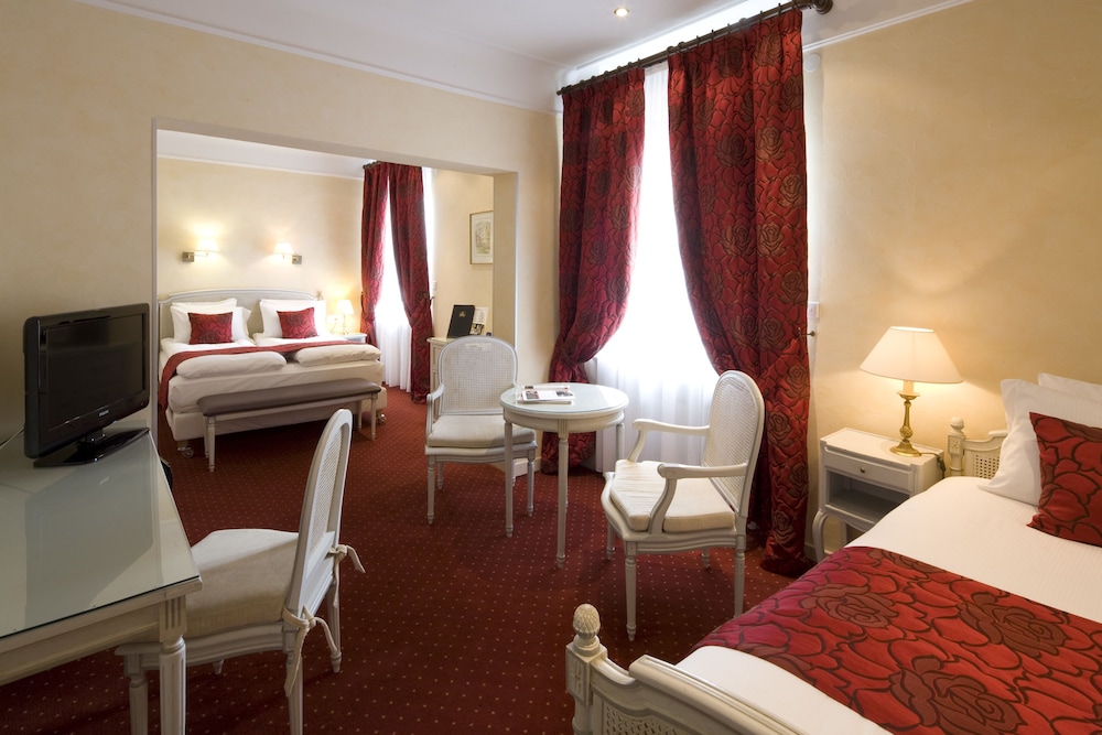 جناح جونيور بسرير مزدوج، Grand Hotel Bristol 6/9