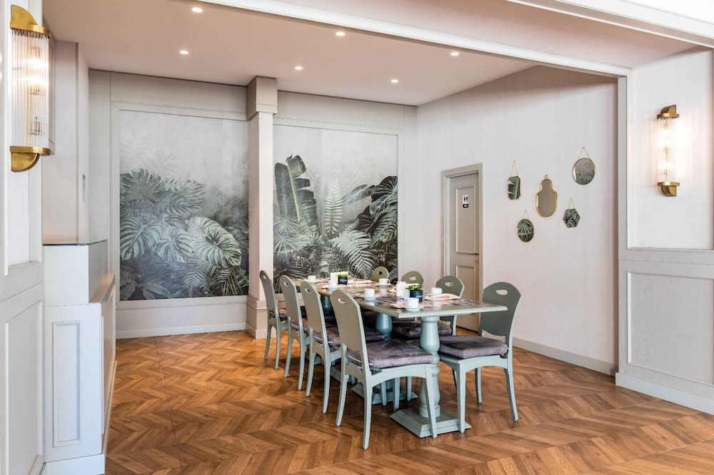 Genova Hotel Spa 54/60