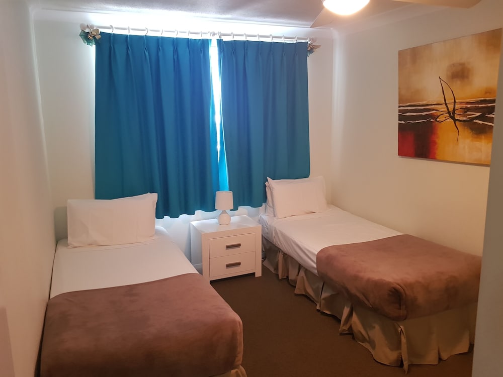 2 BEDROOMS, APARTMENT