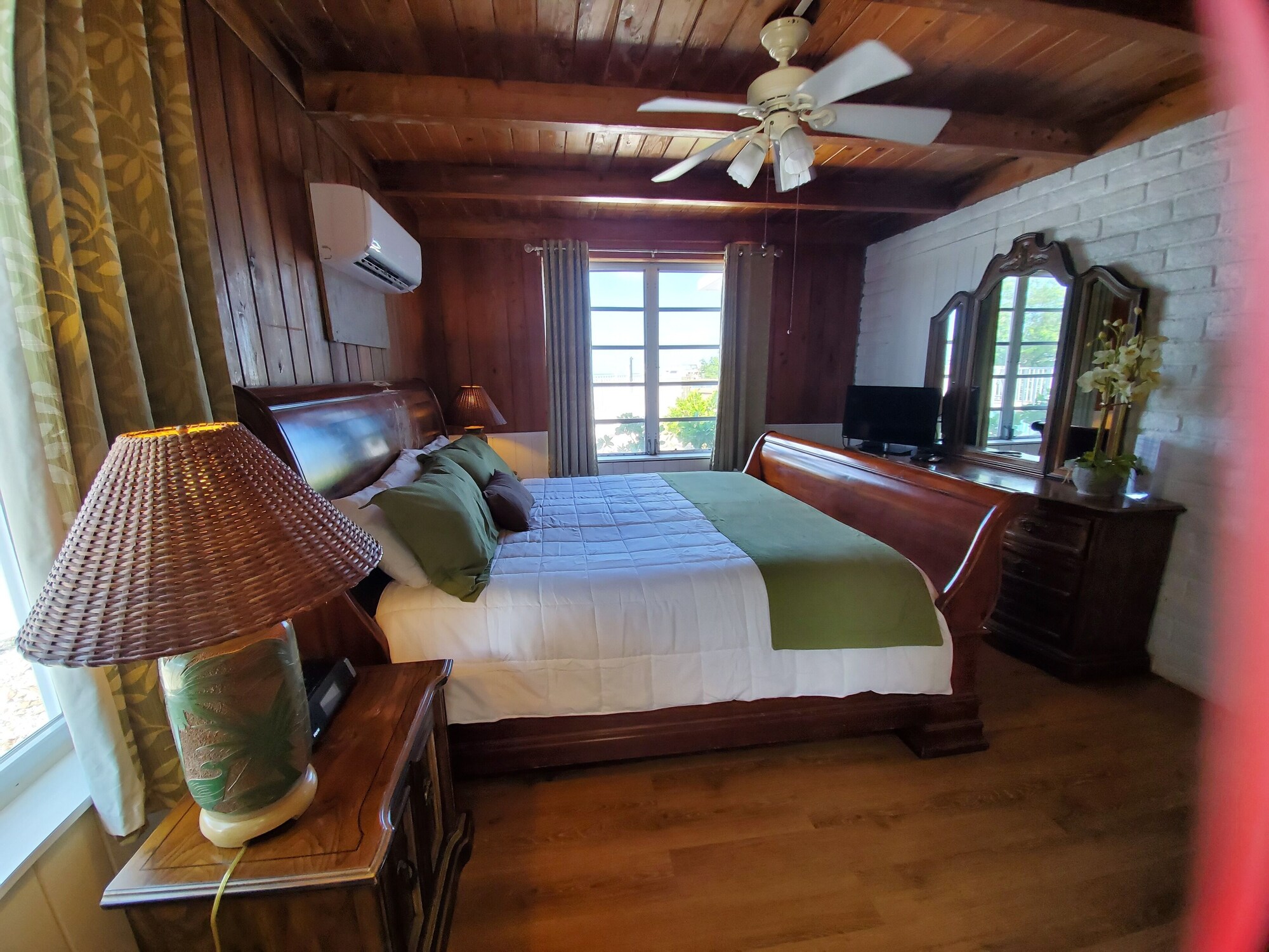 Premium, Apartment, King Bed, Queen Murphy Bed, Water View