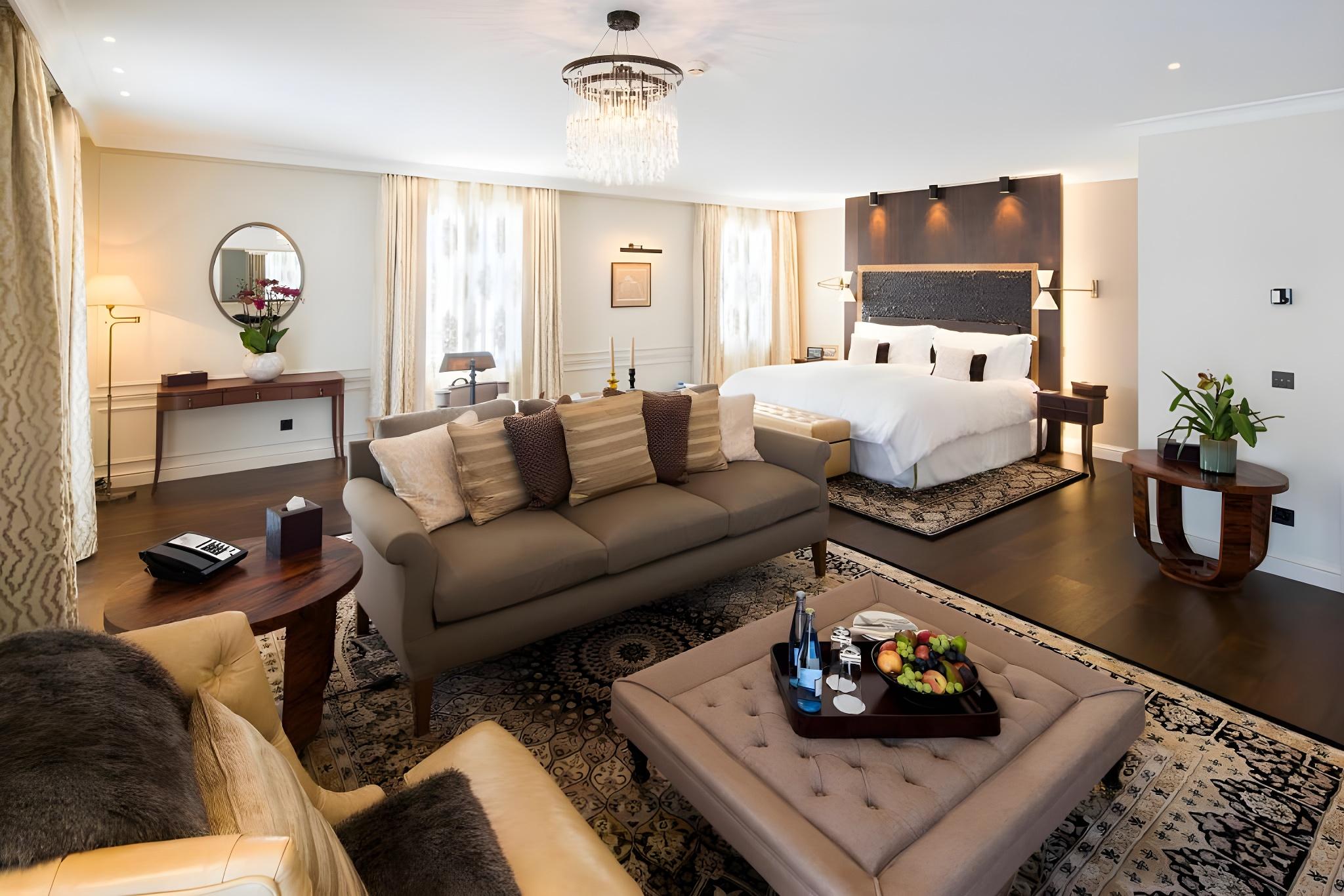 Master, Suite