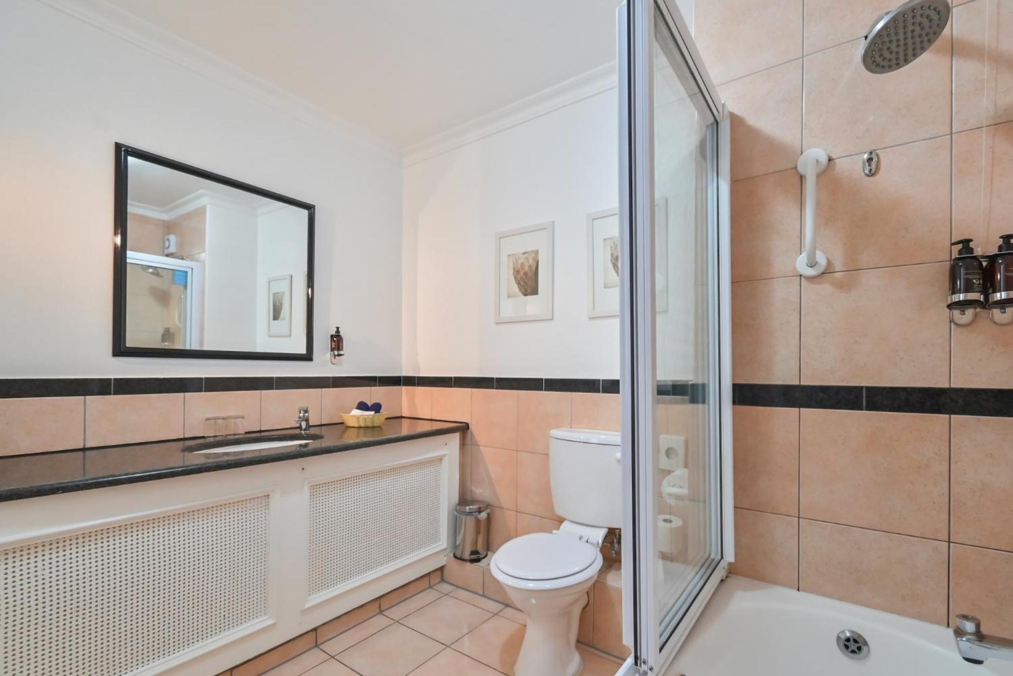 The Bantry Aparthotel 49/50