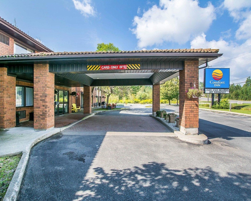 Comfort Inn Kirkland Lake 22/24
