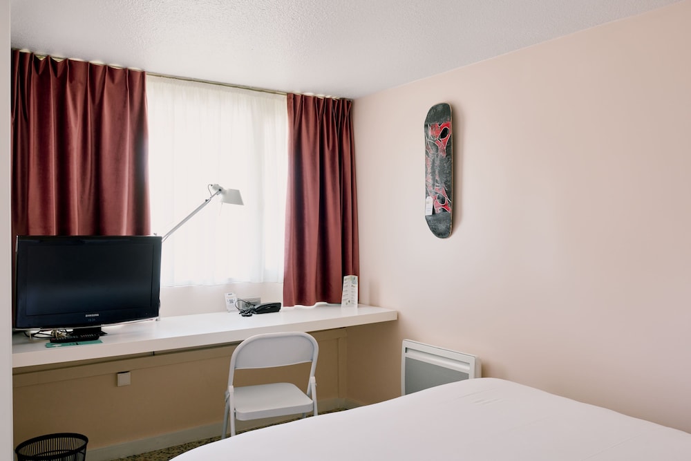 greet hotel Versailles - Voisins Le Bretonneux (ex. Campanile Voisins-Le-Bretonneux) 38/49