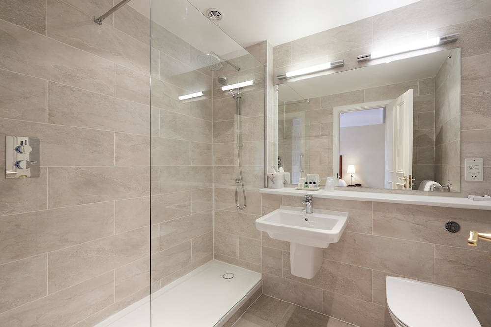 Royal Marine Hotel Brora 46/50