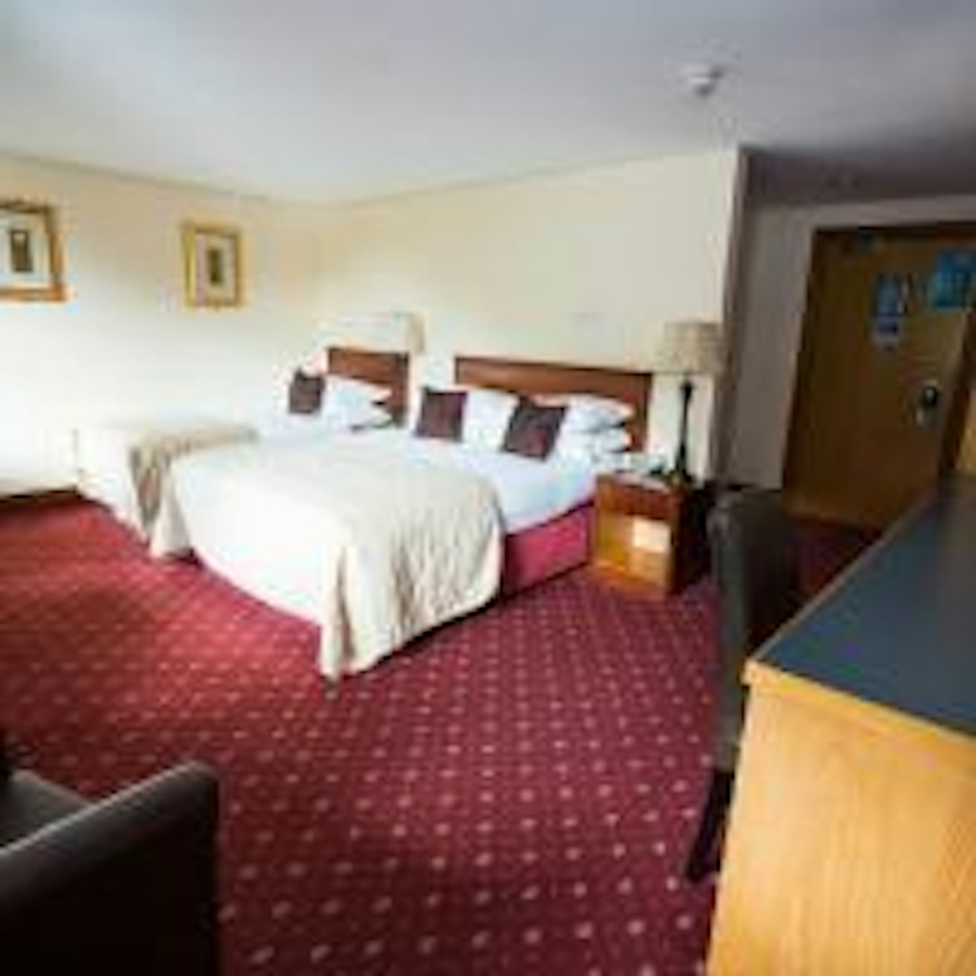 Whitewater Hotel and Spa 2/7