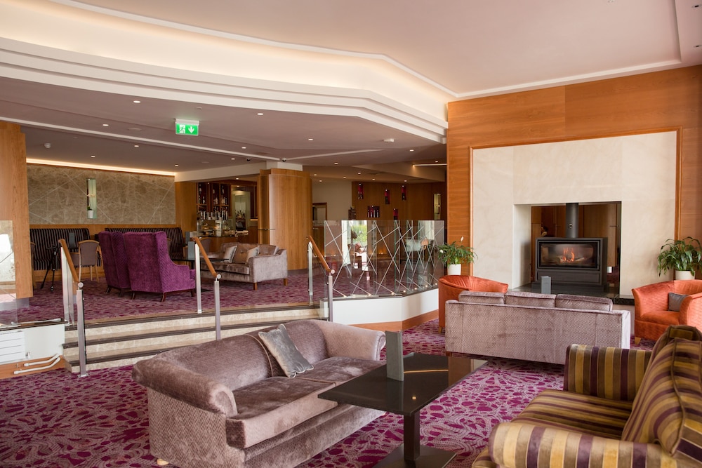 Stormont Hotel 30/44