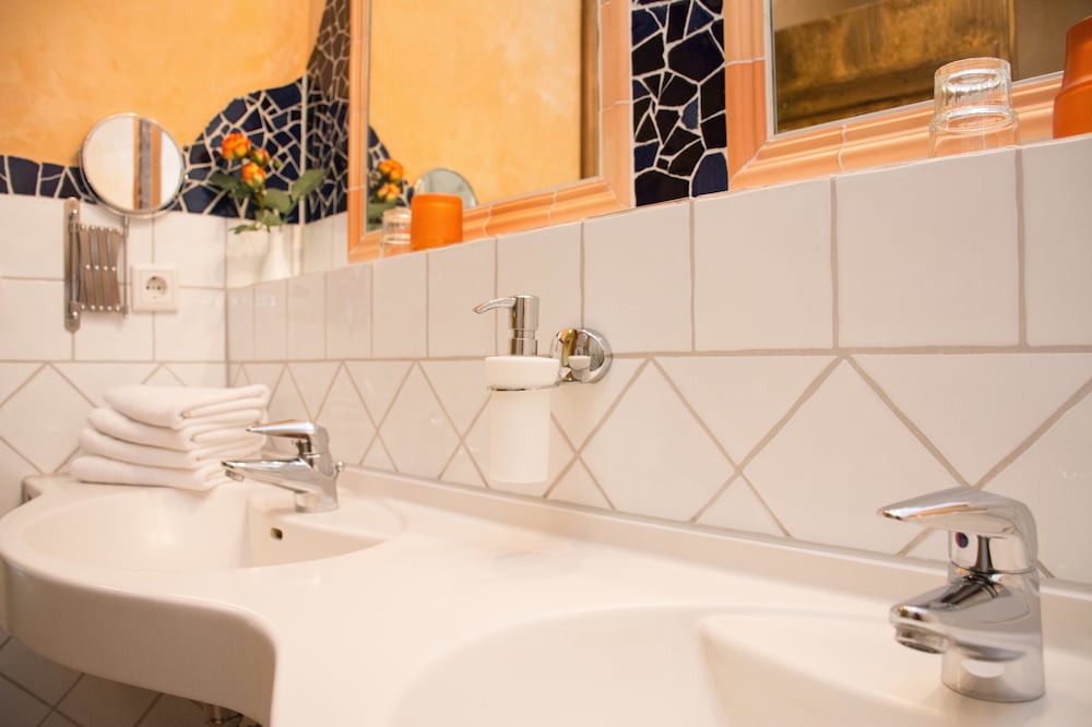 Hotel Casa Rustica 48/50