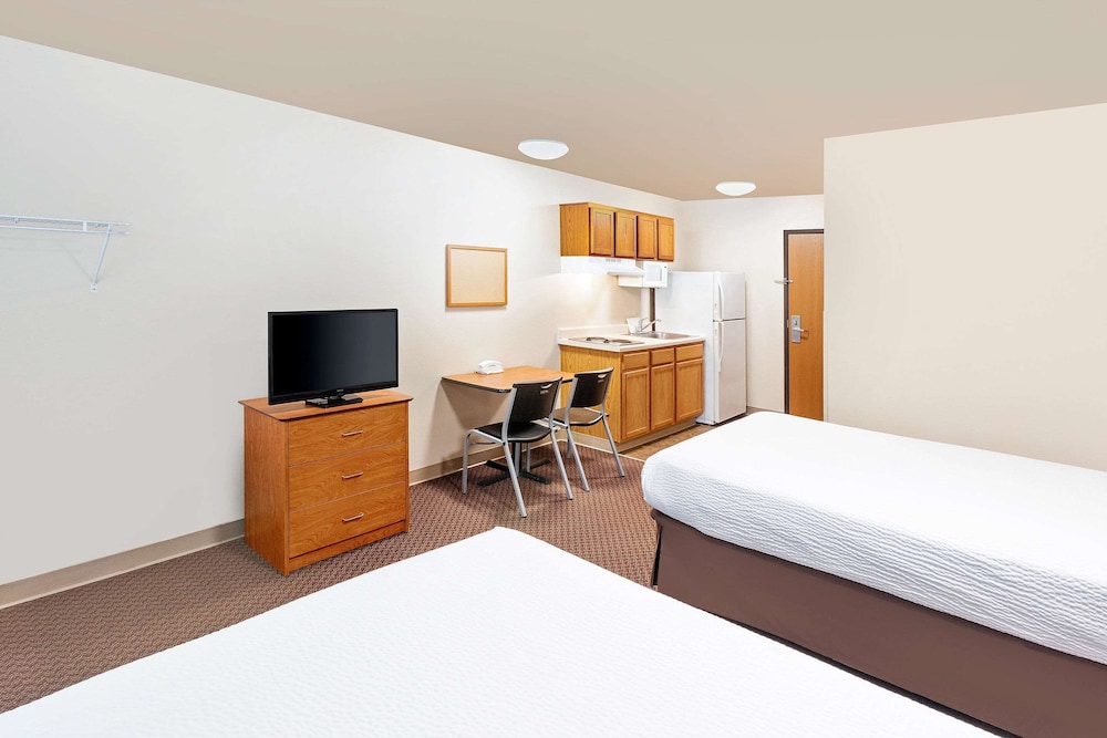 WoodSpring Suites Sioux Falls 12/16