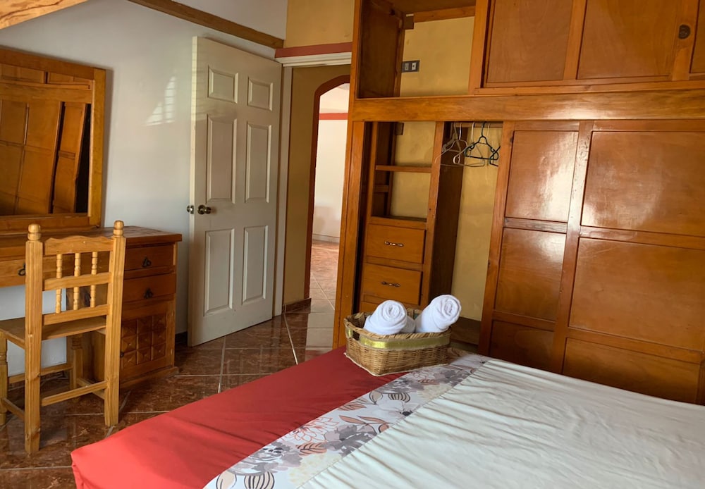 Hotel & Suites Cerro Rojo 39/68