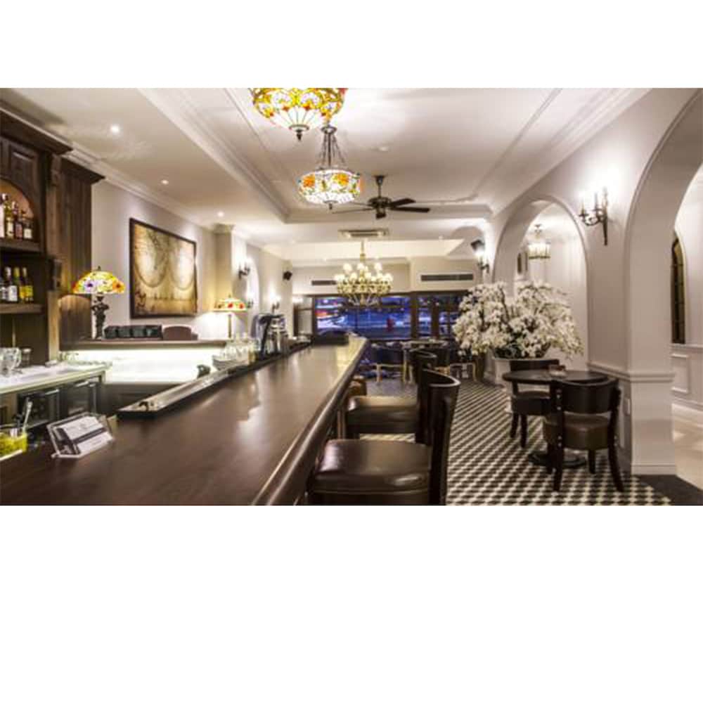 Di Lusso Hotel 12/64