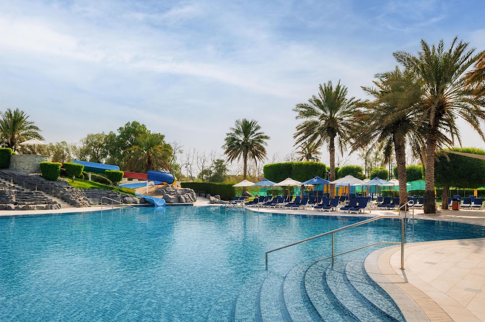 Radisson Blu Hotel & Resort Al Ain 57/66