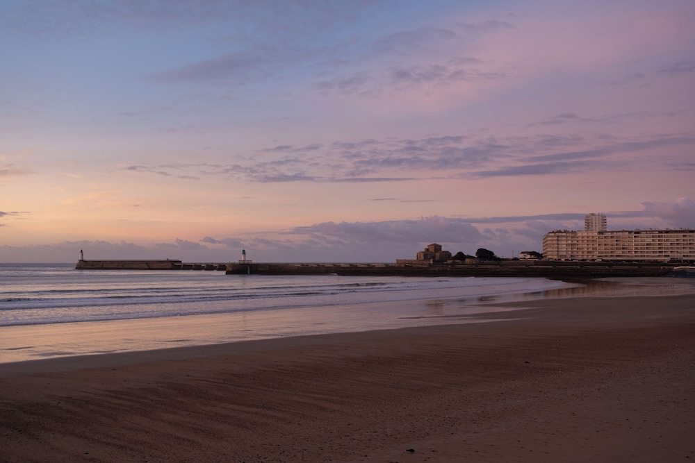 Kyriad Prestige Les Sables D Olonne Plage Centre Des Congres 60/65