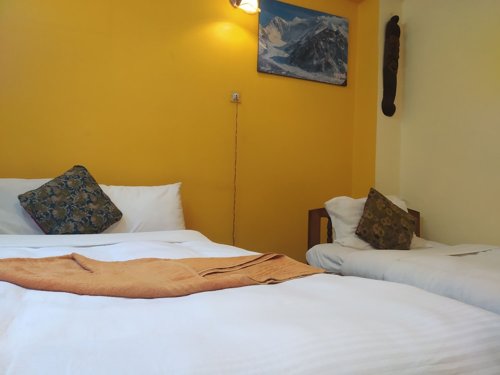 Golden Gate Guest House 11/42