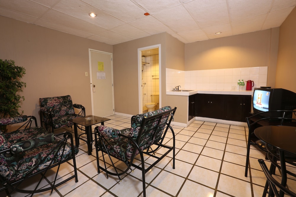 Value Star Inn 20/22
