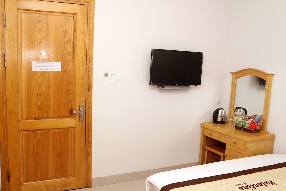 Valentine Hotel Da Nang 47/51