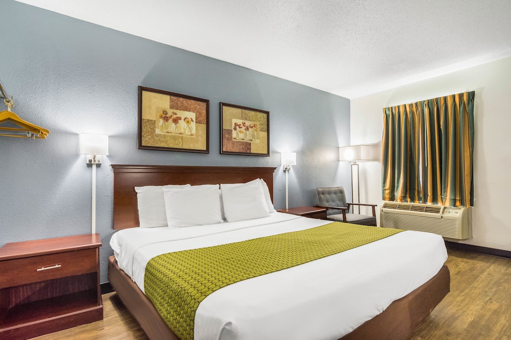 Days Inn by Wyndham Raleigh Glenwood Crabtree 21/52
