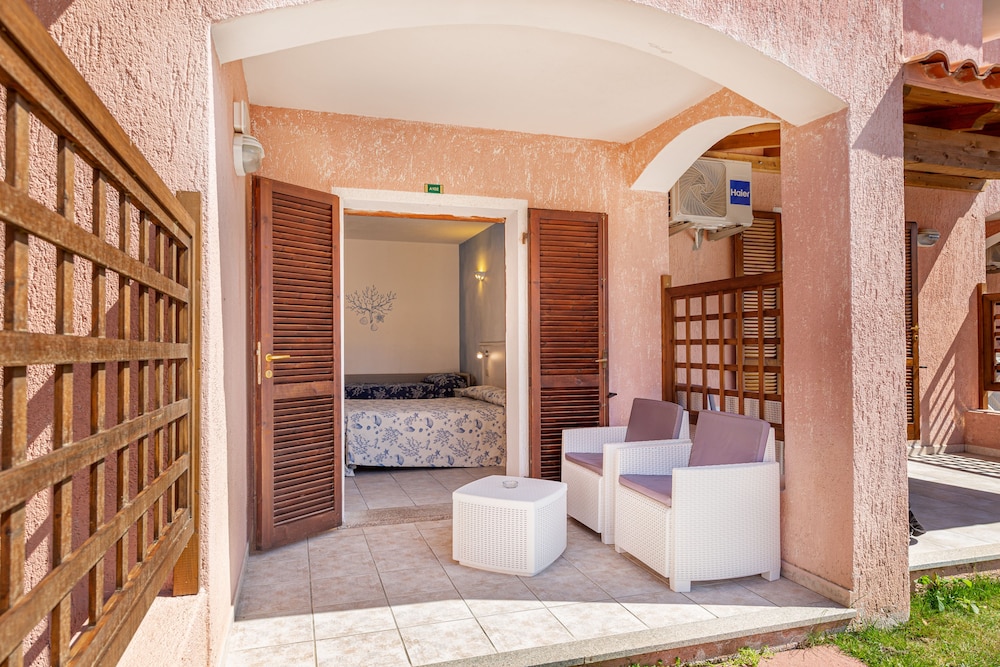 Marina Manna Hotel Club Village 40/53