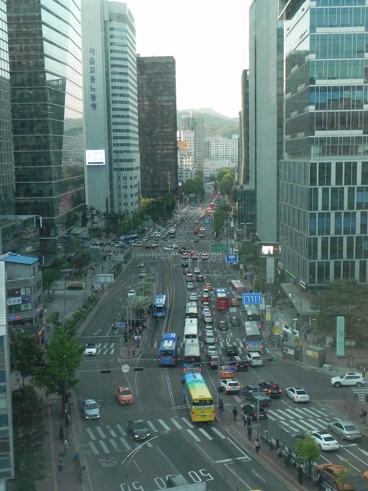 EHWA HOTEL MYEONGDONG 61/69