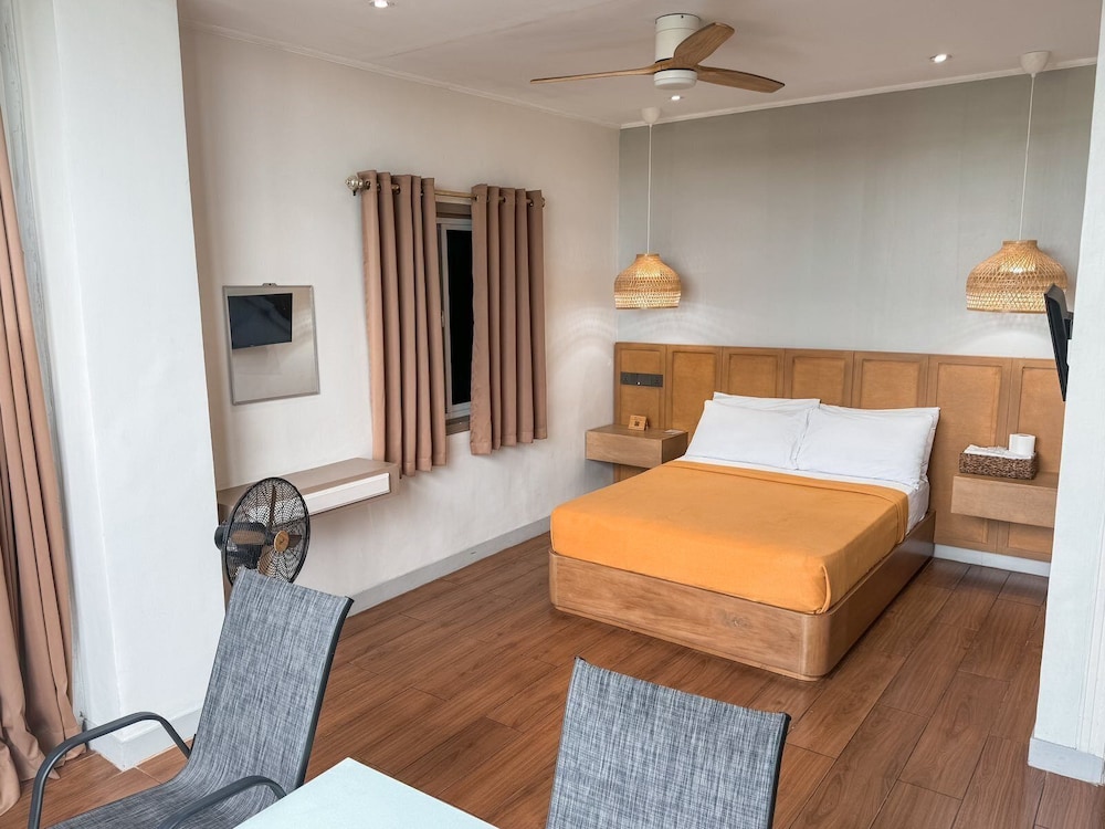 Metro Pines Inn 20/46
