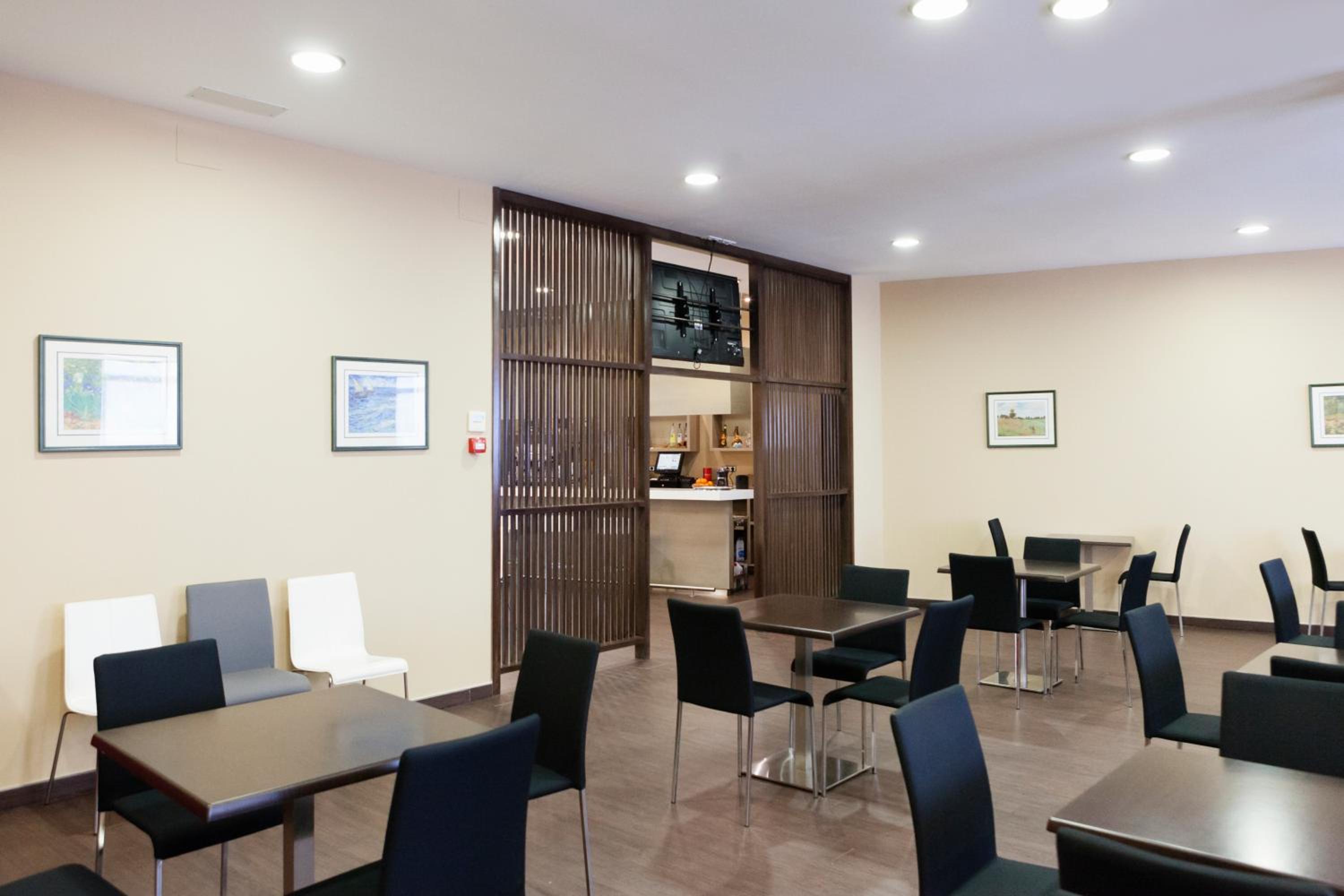 Hotel Valencia Ferrol 36/50