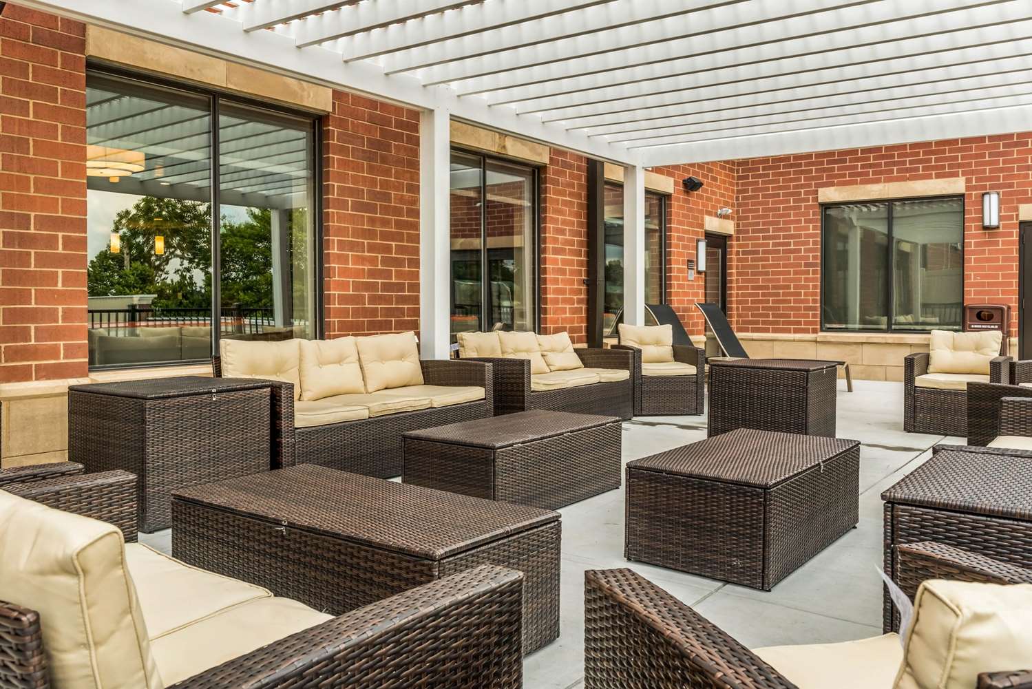 Comfort Suites Florence - Cincinnati South 22/40