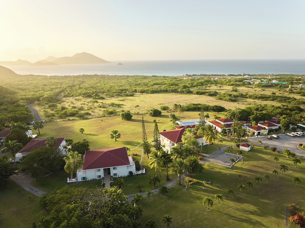 Mount Nevis Hotel and Beach Club 39/72