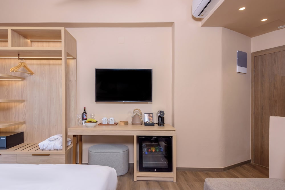 Zeus Hotels Neptuno Beach 61/69