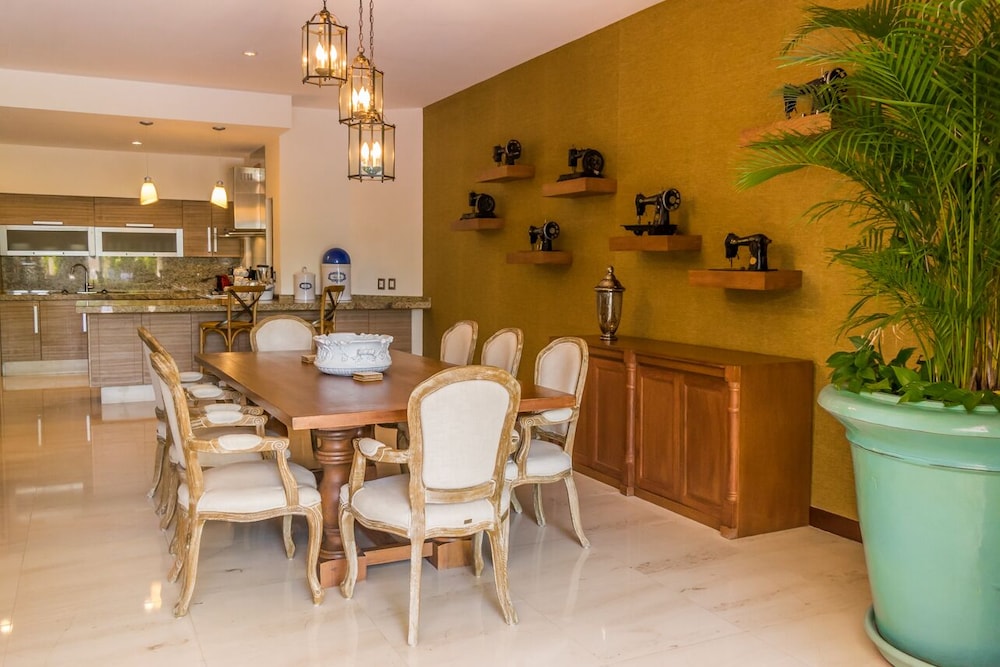 Vallarta Gardens Beach Front Hotel and Residences 42/65