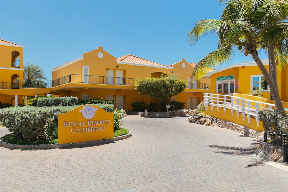 The Royal Sea Aquarium Resort 75/84