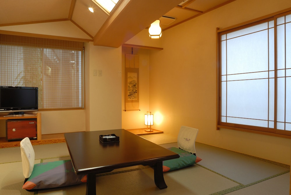 Kasuitei Oya 44/64