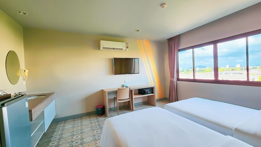 Recenta Suite Phuket Suanluang 13/50
