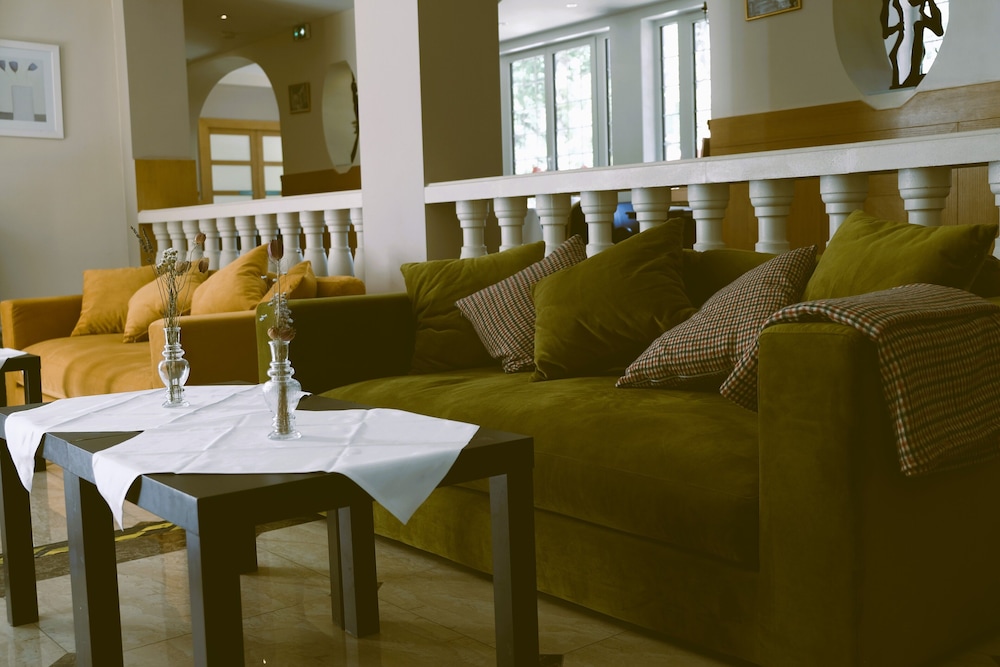 Hipotel Hostellerie Du Lys 28/49