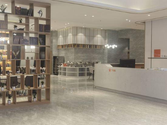 7 Days Inn Chongqing Liangping South Station high-speed railway station Branch 12/36